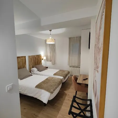 2 * Santander